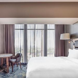 Club King Room